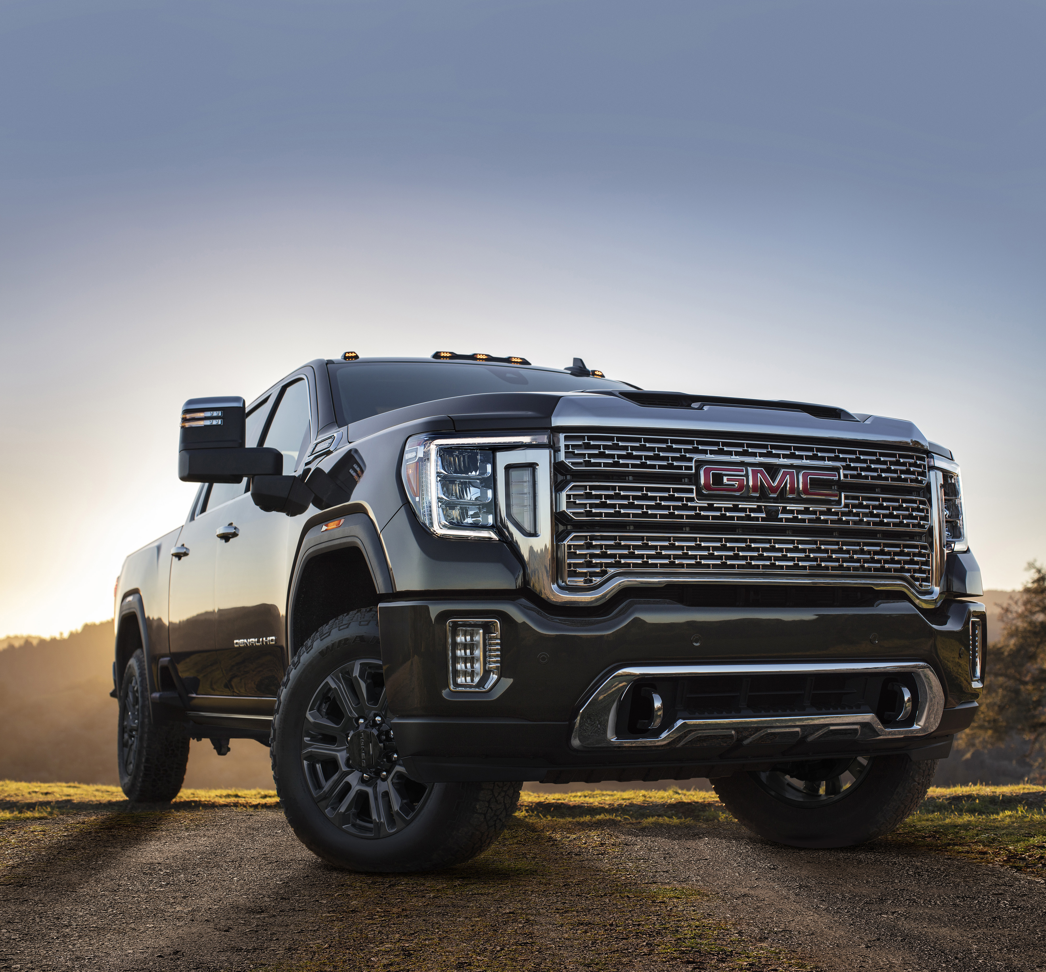 2021 GMC Sierra HD Black Diamond Edition