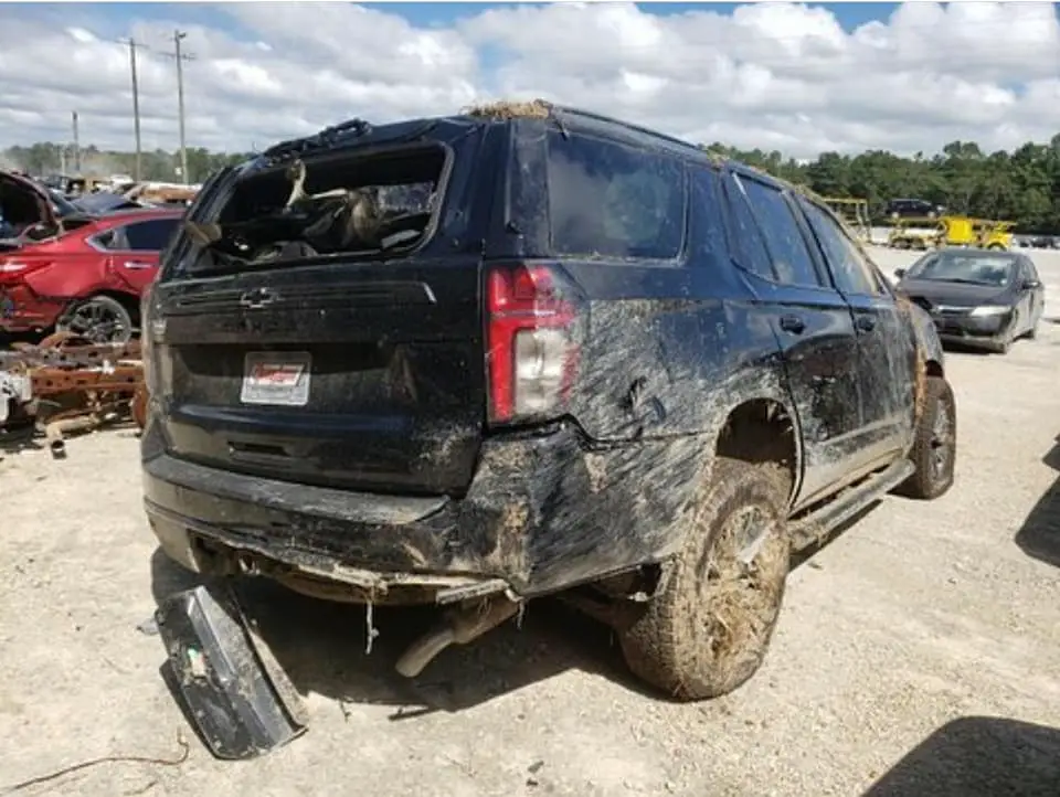 [Photos] First Totaled 2021 Chevy Tahoe Z71