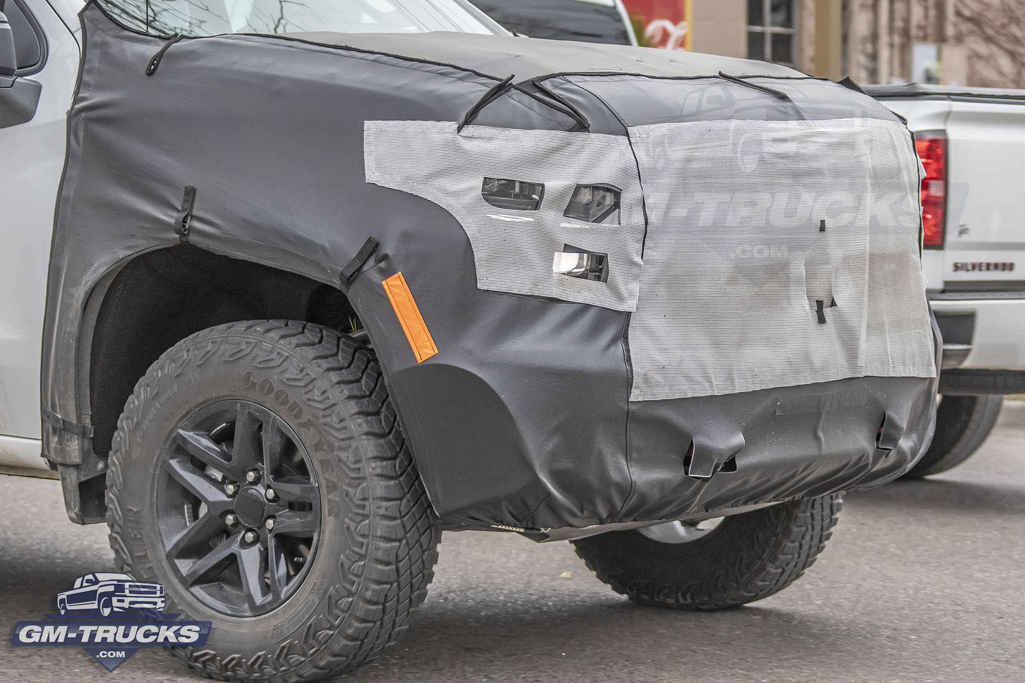 [Spy Shots] Chevy Silverado ZR2 Spied Again - Caught On Video!