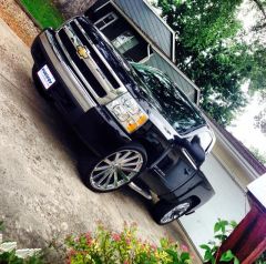 first day i got the truck, bought new 26s