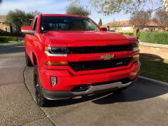 LOVE the front end on these new Silverado's!!!