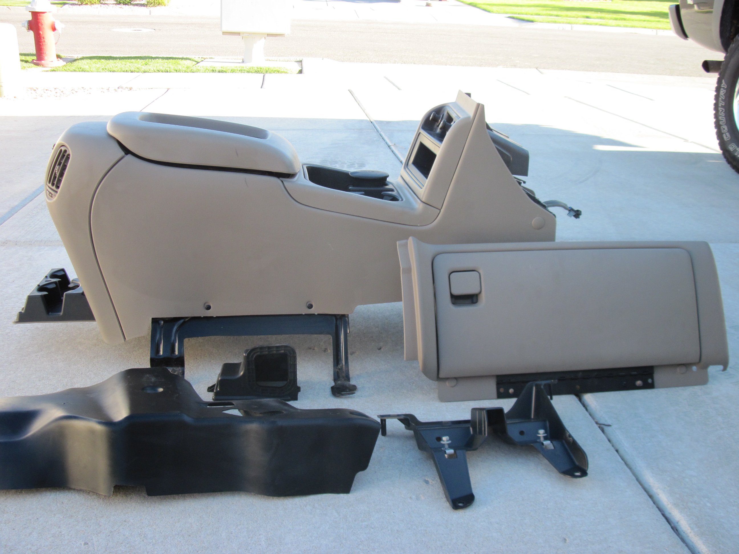 0307 Silverado Center Console Conversion Page 2 19992013 Silverado & Sierra 1500 GM