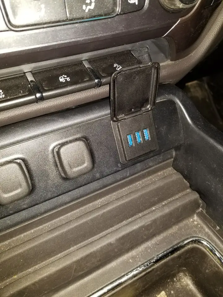 Upgraded my console USB ports 20142018 Silverado & Sierra Mods GM