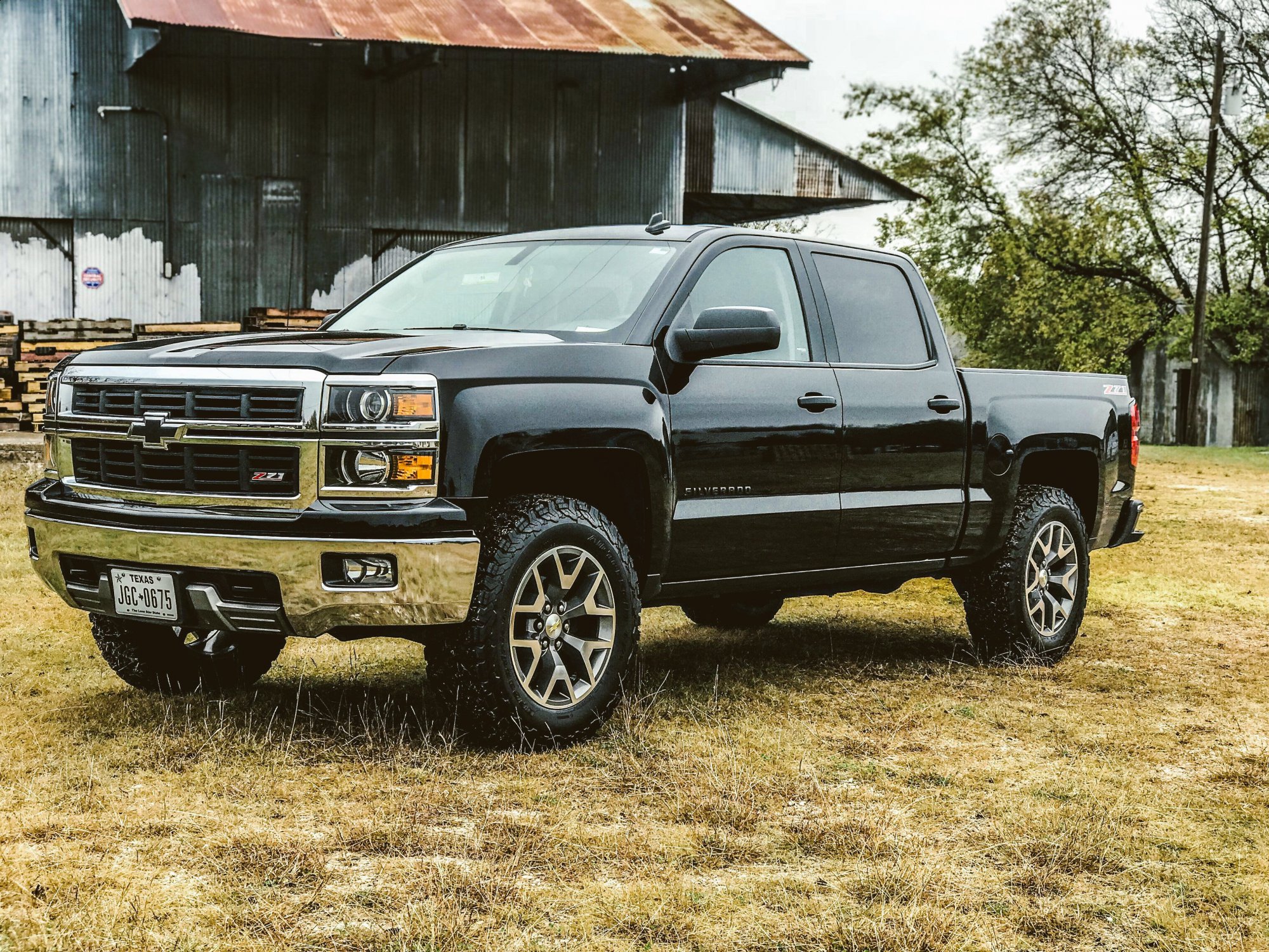 275 65 Vs 285 65 14 19 Silverado Sierra Gm Trucks Com