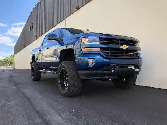 2017 chevy silverado fender