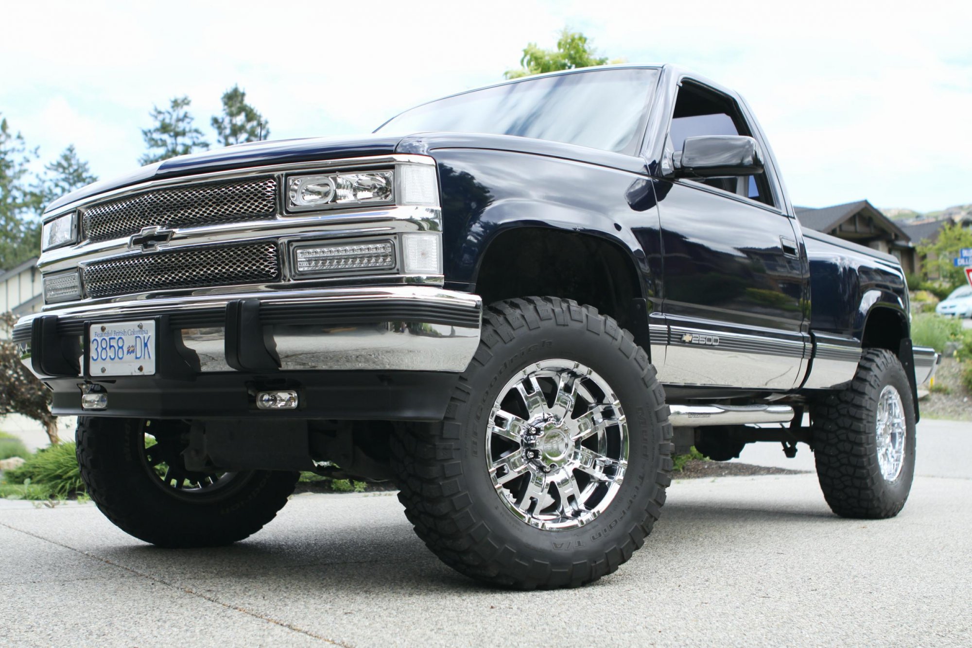 1998 chevy silverado front clearance bumper with fog lights