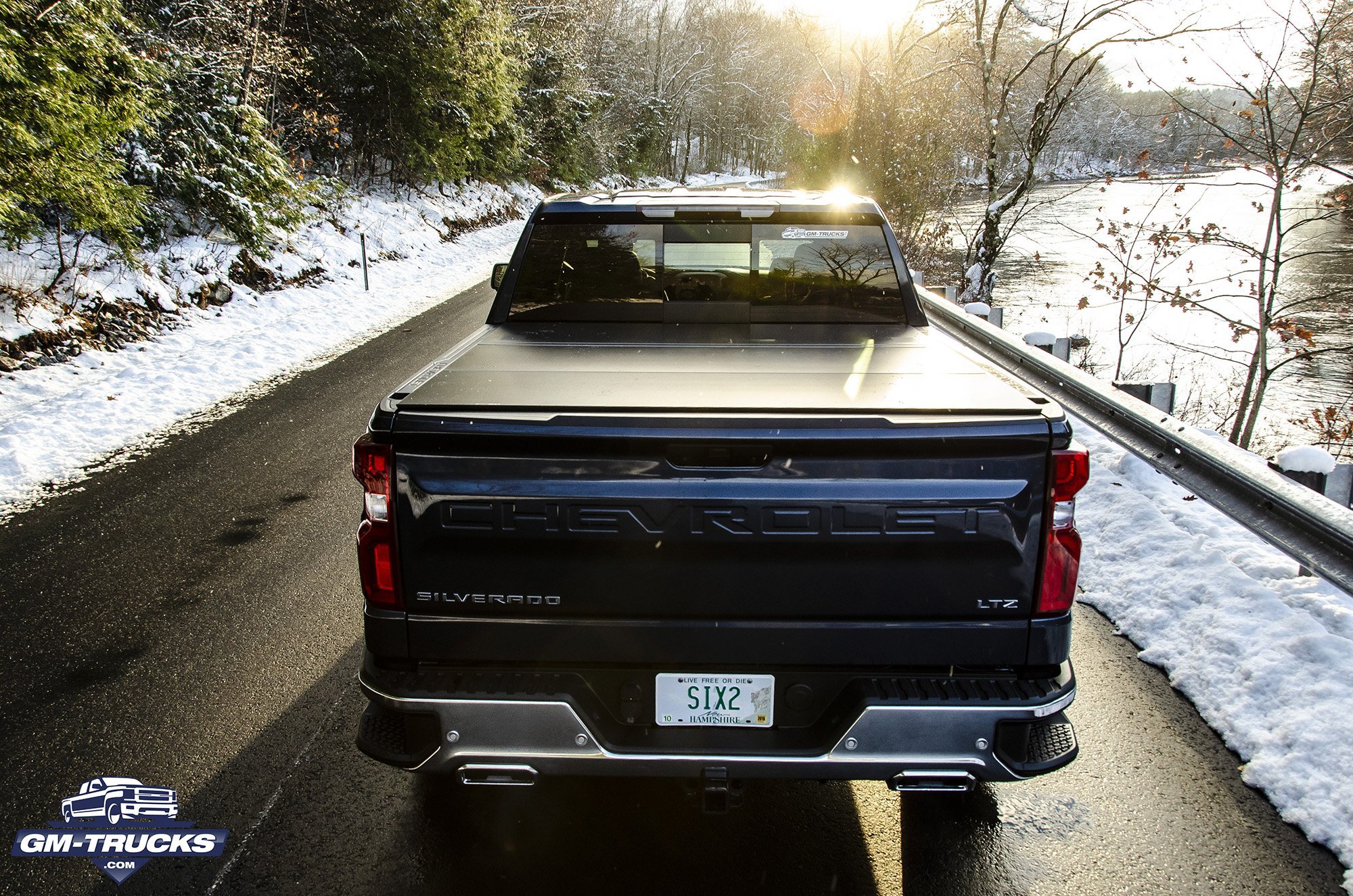 Installed Agri Cover Lomax Hard Tri Fold Tonneau Cover The Garage Archive Gm Trucks Com