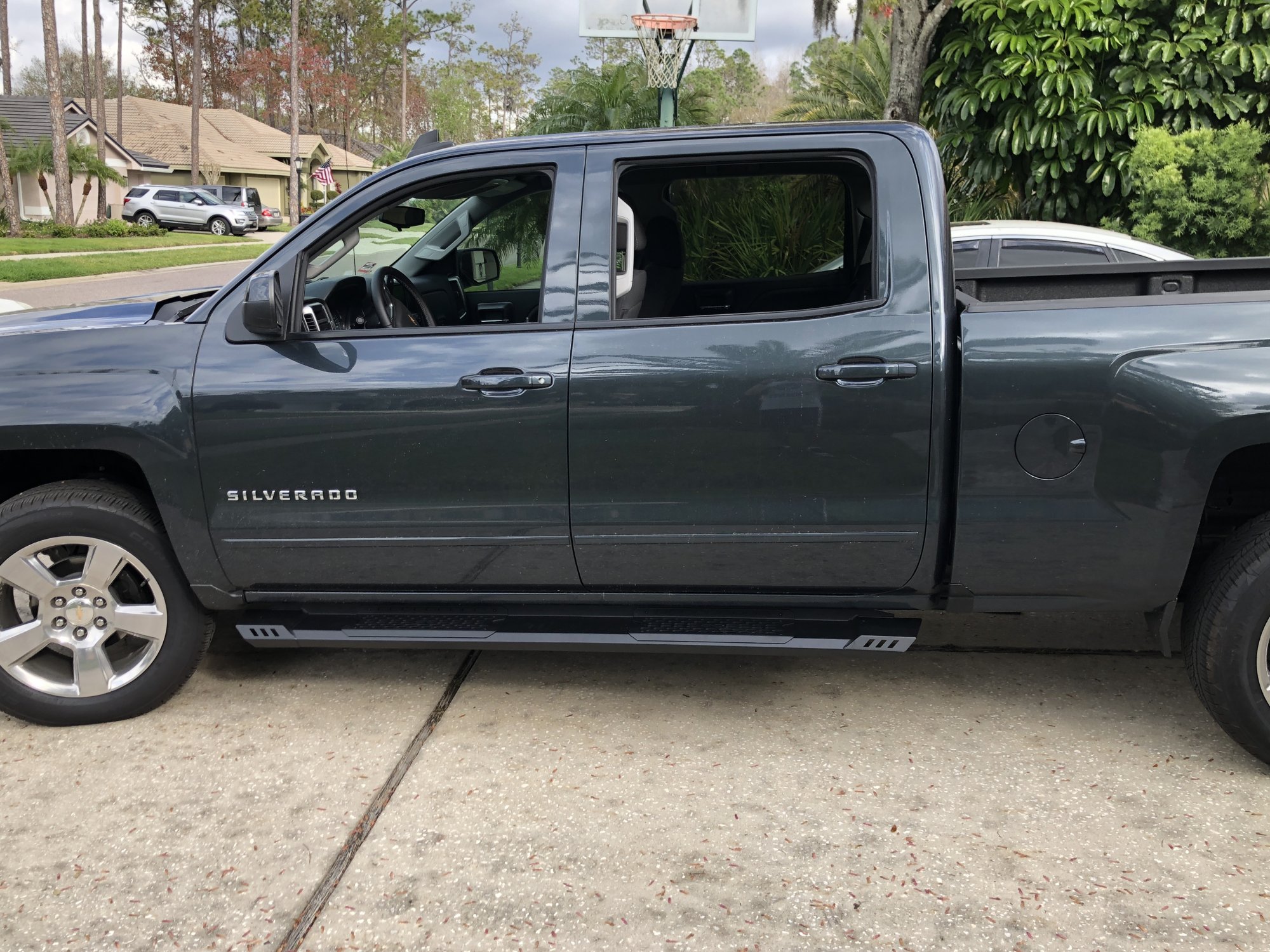 chevy hd2 running boards