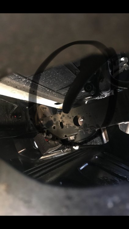 2019 Silverado trailboss 5.3l engine oil cooler line failure - 2019 ...