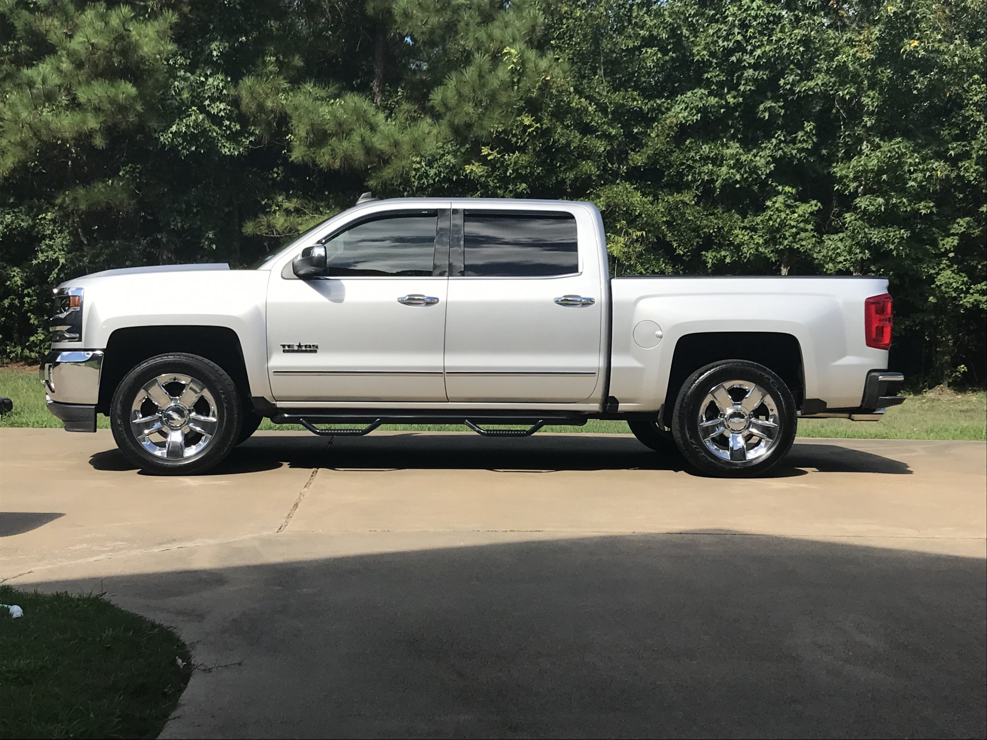 Pics of leveling kits with stock wheels - Page 16 - 2014 - 2019