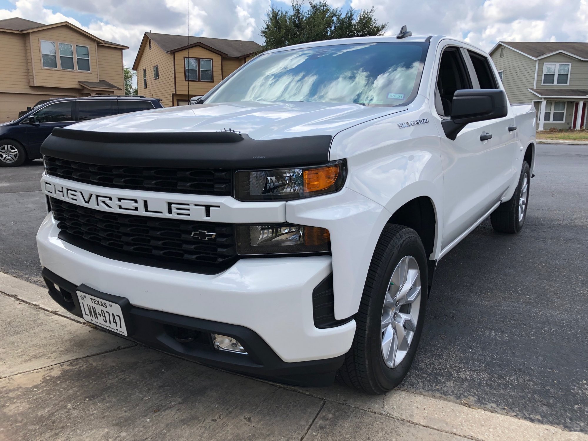 2021 silverado bug deflector