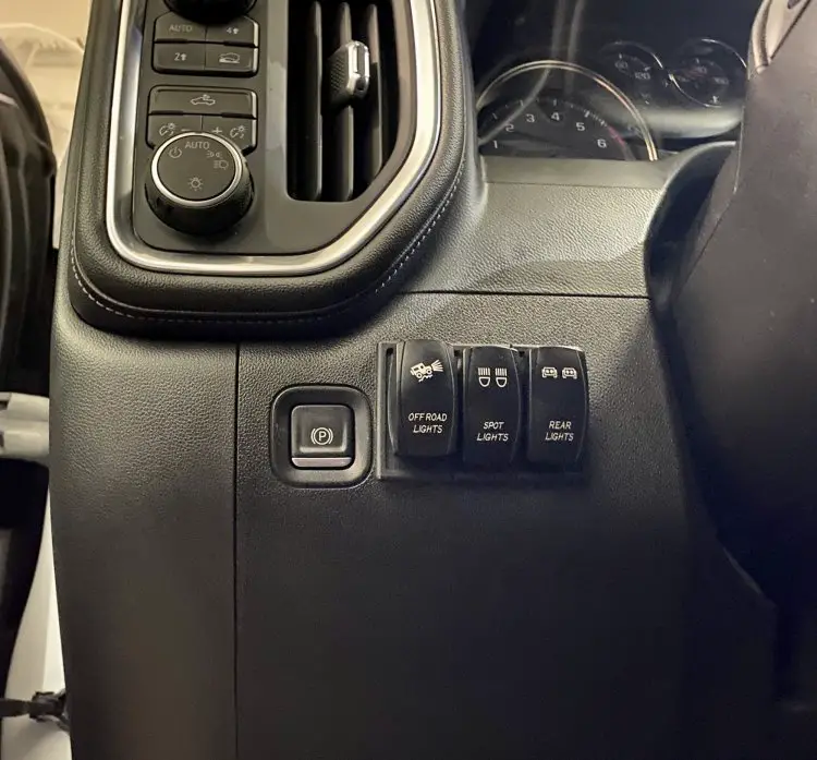 auxiliary switch options - 2019-2025 Chevy Silverado & GMC Sierra Mods ...