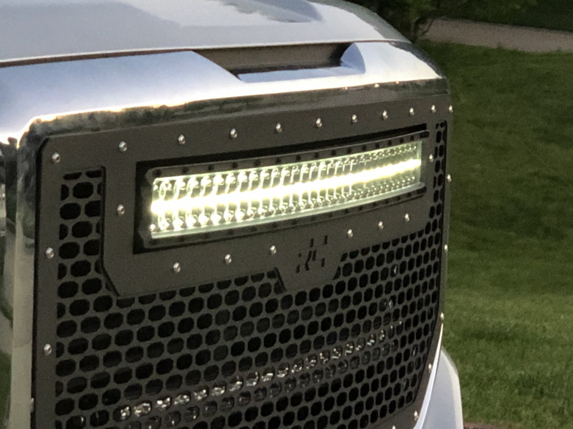 Rough Country® - Shop Rough Country Mesh Grille in Canada