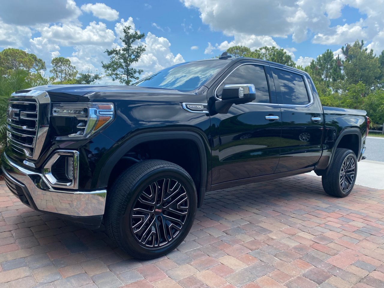 2019 GMC Sierra SLT