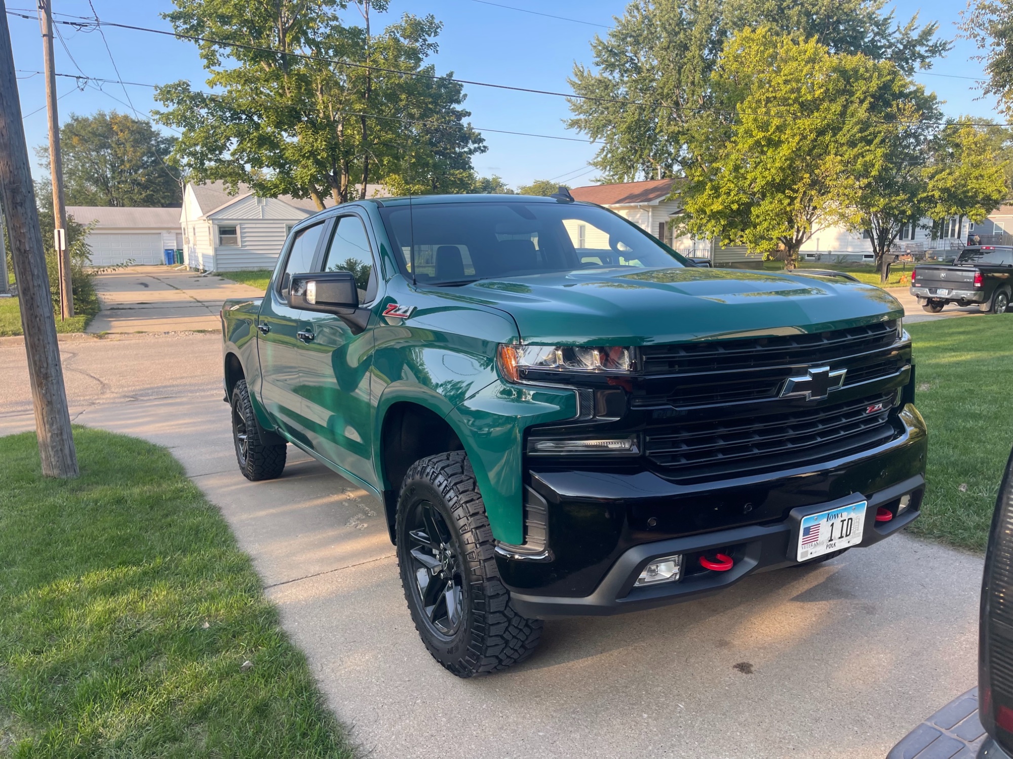 🌲WOODLAND GREEN TRAILBOSS 🌲 🚨 Come get it before its gone! #gowithgarcia  #thompsonchevroletbuickgmc #pattersonca