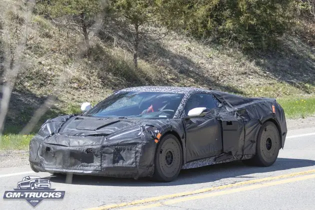 [Spy Shots] The Amazing 2023 Escalade-V Blackwing Captured | GM-Trucks.com