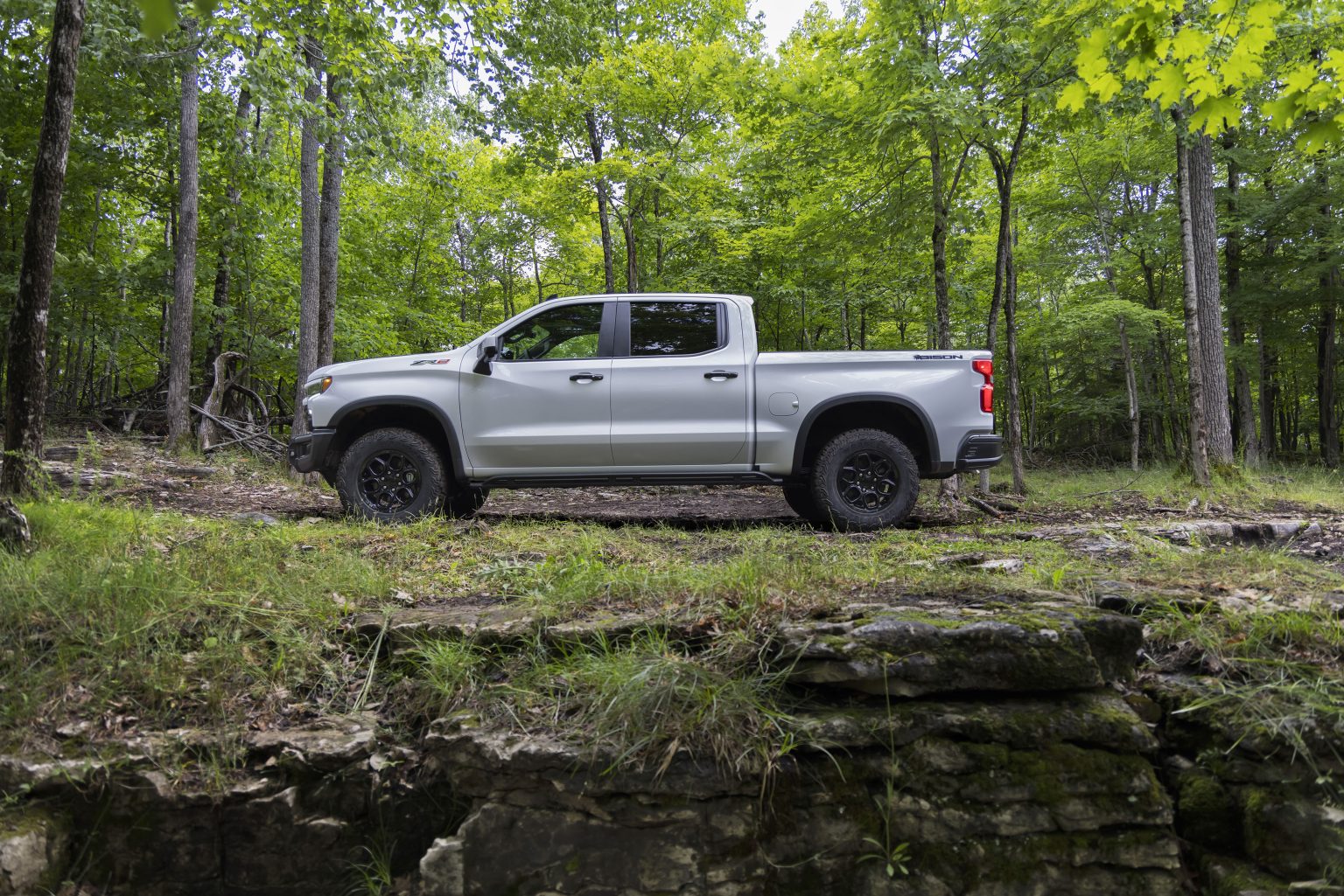 2023 Chevrolet Silverado Owner's Manual