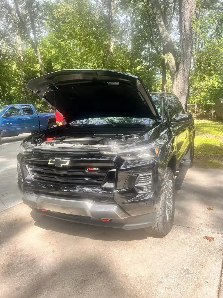 A Dead 2023 Colorado waiting for a tow truck due to a dead battery