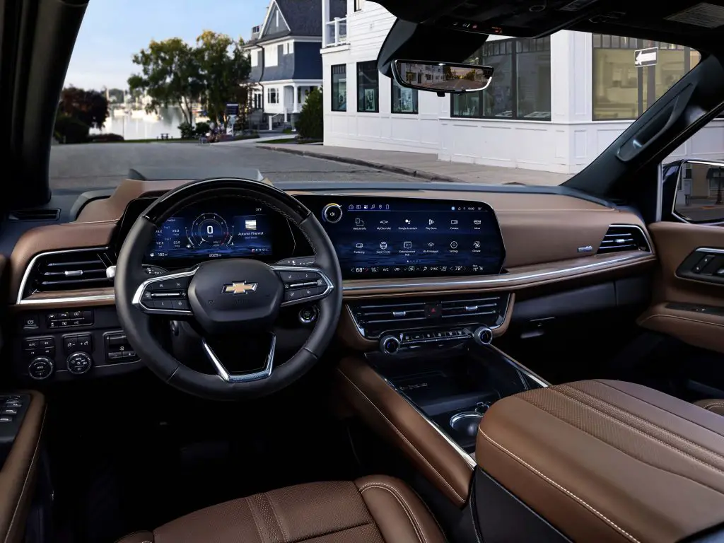 2025 Chevrolet Suburban High Country Interior