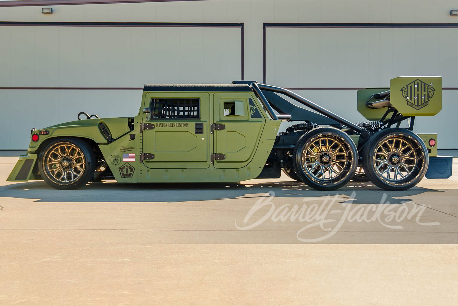 717-Horsepower Custom 6X6 HUMVEE Auctions For Insane Price